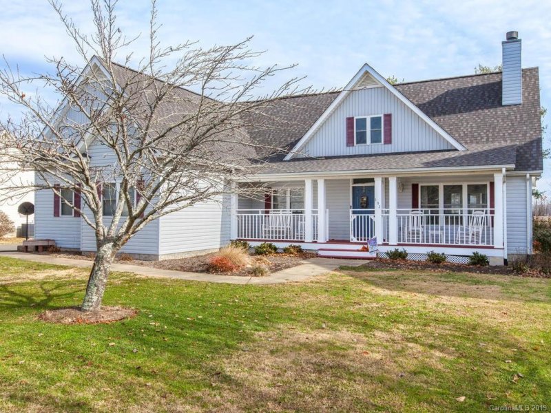 Property image 2 at 102 Kingfisher Lane, Mills River, NC 28759