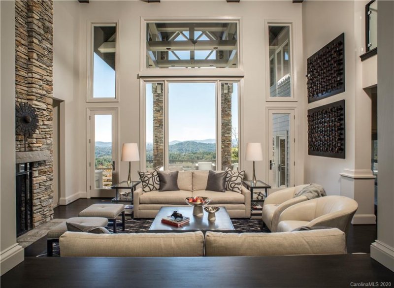 Property image 4 at 106 Robinhood Road, Asheville, NC 28804