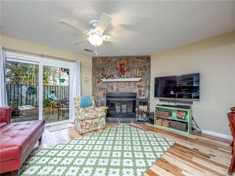 Property image 3 at 16 Spears Avenue, Asheville, NC 28801