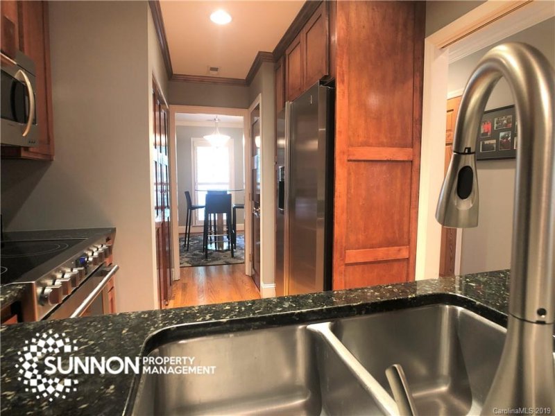 Property image 5 at 520 N Poplar Street, Charlotte, NC 28202