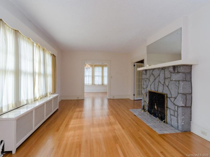 Property image 3 at 64 Gracelyn Road, Asheville, NC 28804