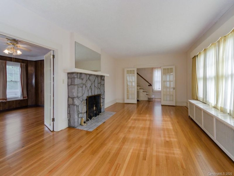 Property image 4 at 64 Gracelyn Road, Asheville, NC 28804