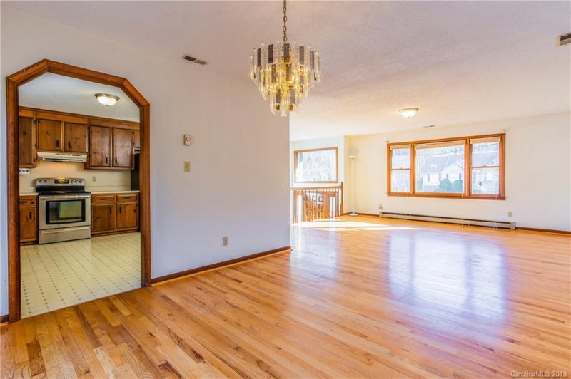 Property image 4 at 55 Lakeview Drive, Marion, NC 28752