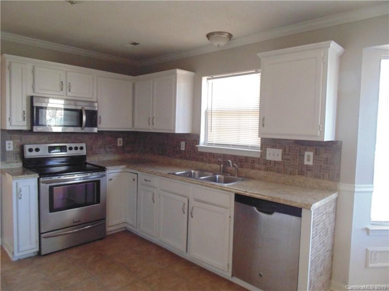 Property image 5 at 5201 Grenelefe Village Road, Charlotte, NC 28269