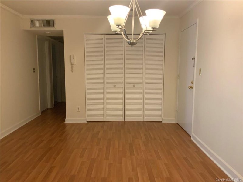 Property image 3 at 1323 Queens Road, Charlotte, NC 28207