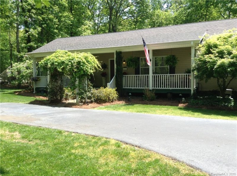 Property image 2 at 1615 Oak Park Court, Iron Station, NC 28080