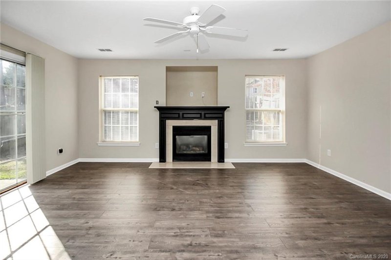 Property image 3 at 3740 Brookchase Lane, Charlotte, NC 28205