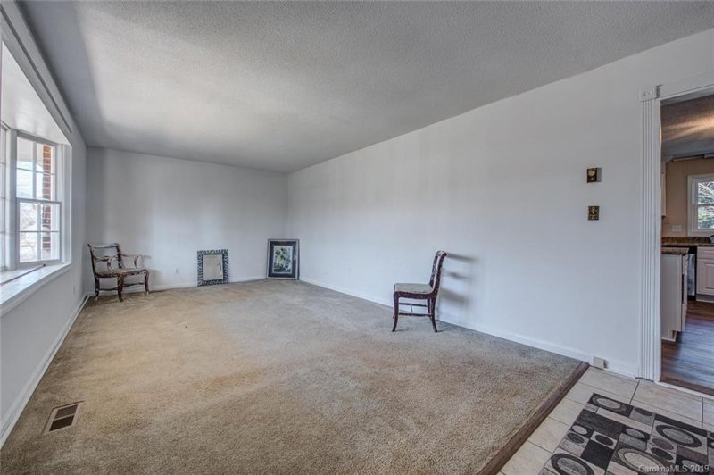 Property image 3 at 3404 Cinderella Drive, Dallas, NC 28034