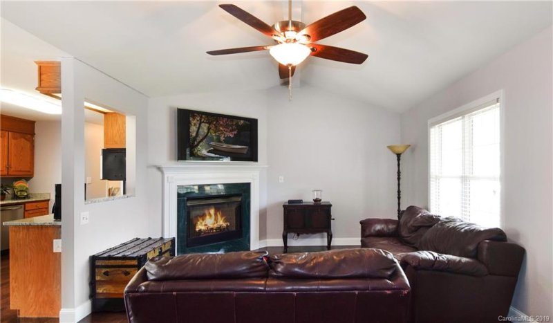 Property image 4 at 4511 Briarcreek Road, Maiden, NC 286509157