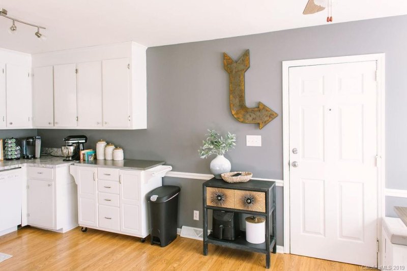 Property image 3 at 204 Peachtree Street, Belmont, NC 28012