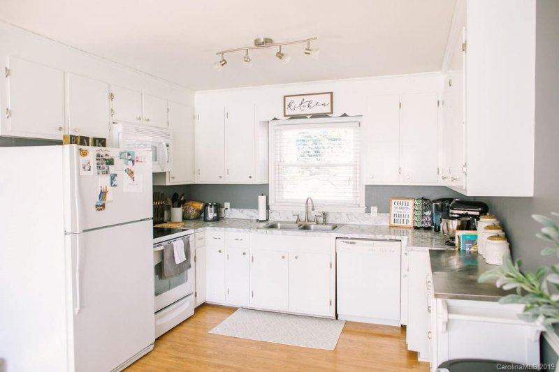 Property image 5 at 204 Peachtree Street, Belmont, NC 28012