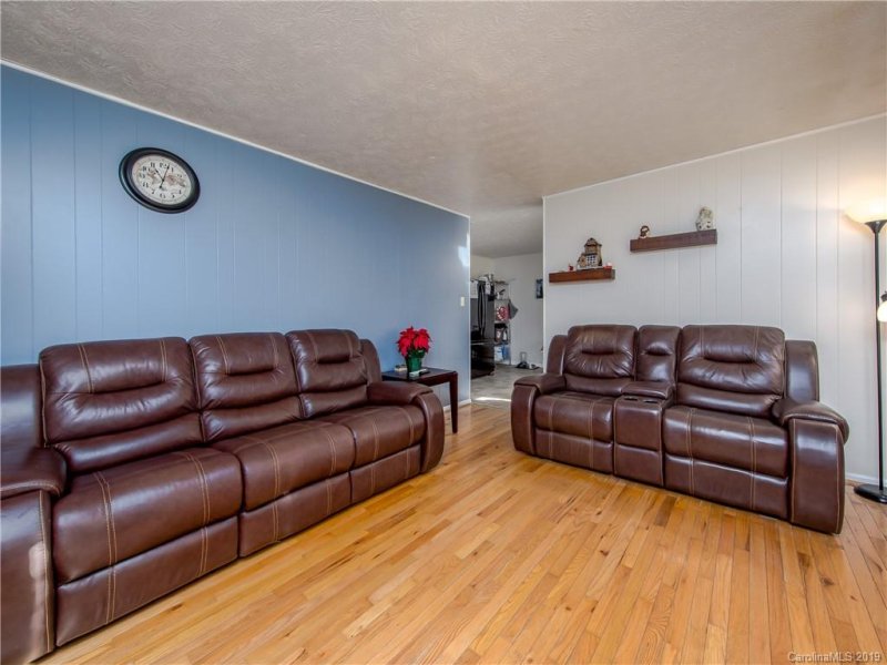 Property image 4 at 409 Melody Circle, Swannanoa, NC 28778