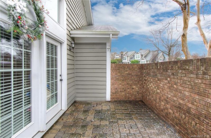 Property image 4 at 8225 Tradd Court, Charlotte, NC 28210