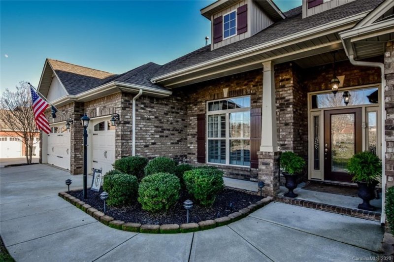 Property image 4 at 183 Mills Plantation Circle, Troutman, NC 28166