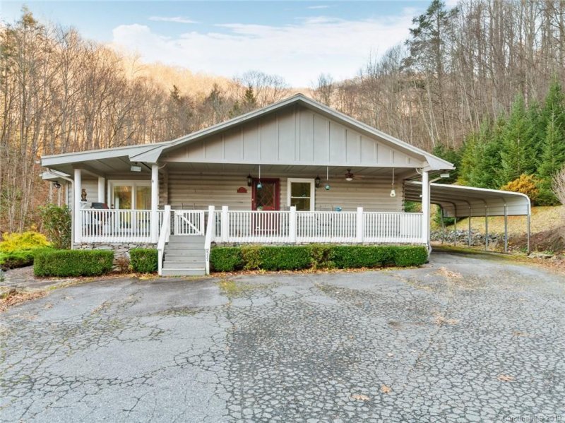 Property image 3 at 577 Woodmore Drive, Waynesville, NC 28785