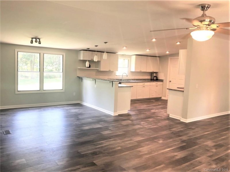 Property image 4 at 6107 Raintree Circle, Concord, NC 28027