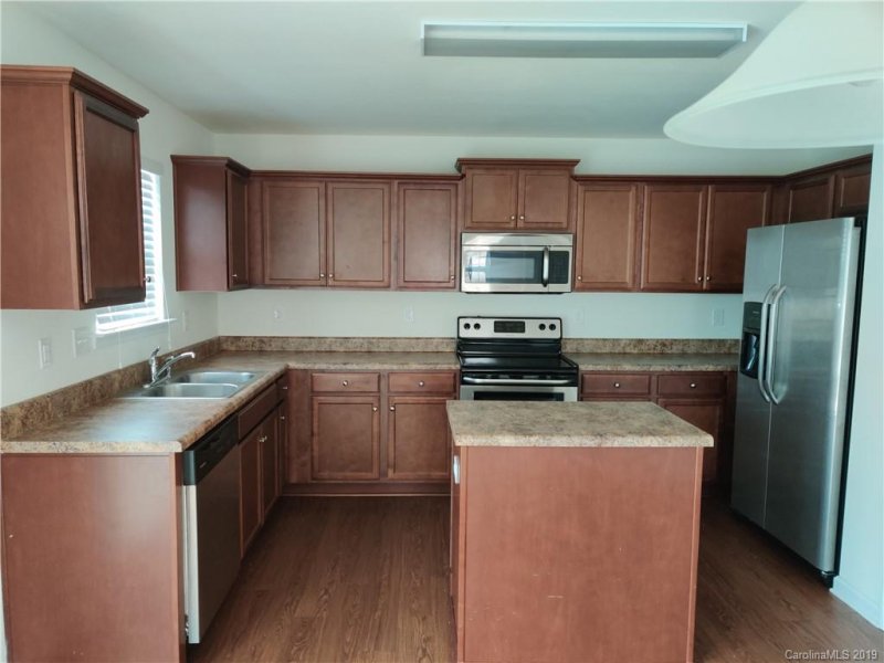 Property image 5 at 2508 Walnut Forest Drive, Charlotte, NC 28216