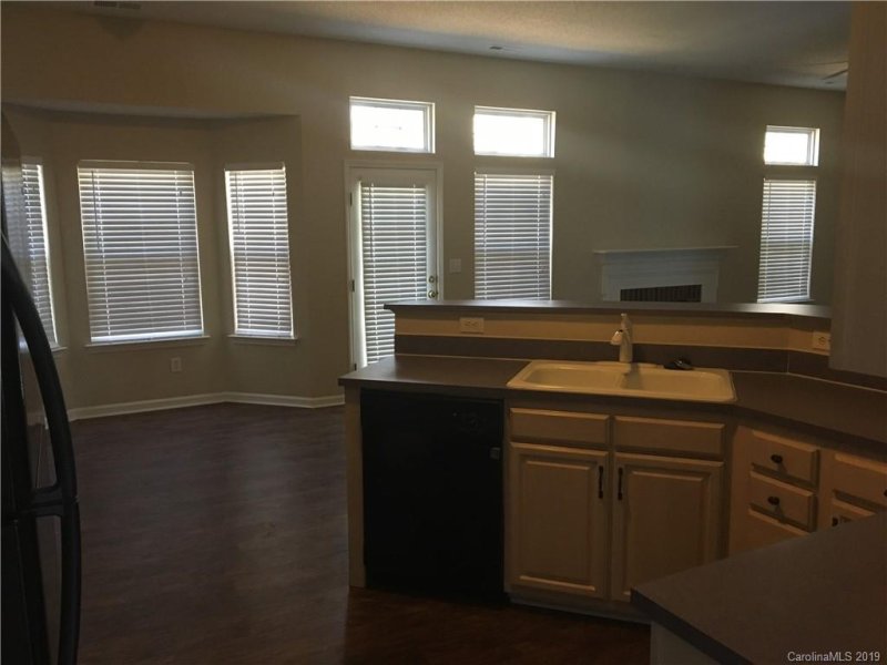 Property image 4 at 2612 Bricker Drive, Charlotte, NC 28273