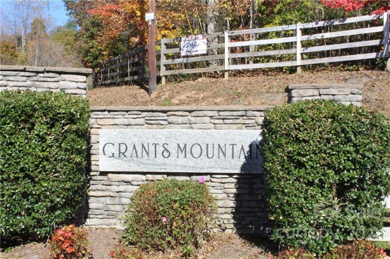 Property image 3 at 60 Mountain Crest Drive, Marion, NC 28752