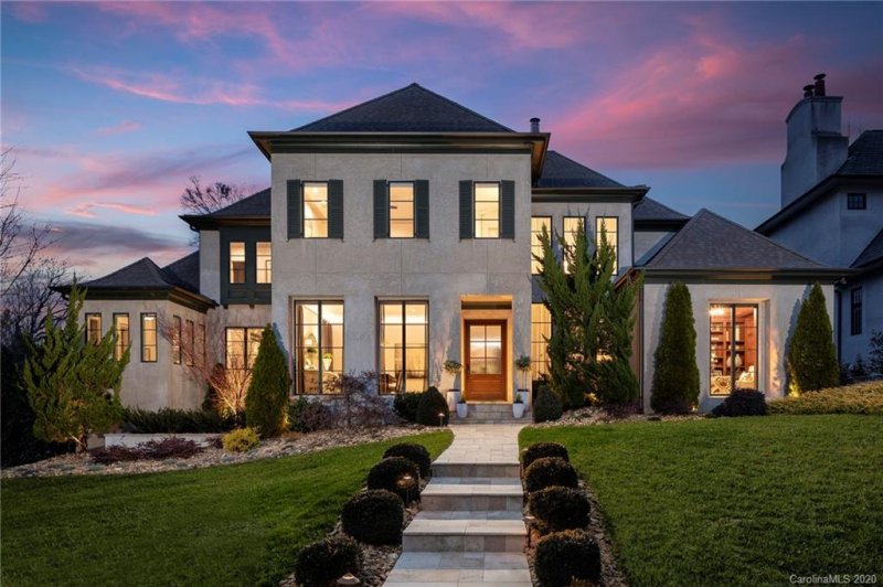 5924 Saint John Lane