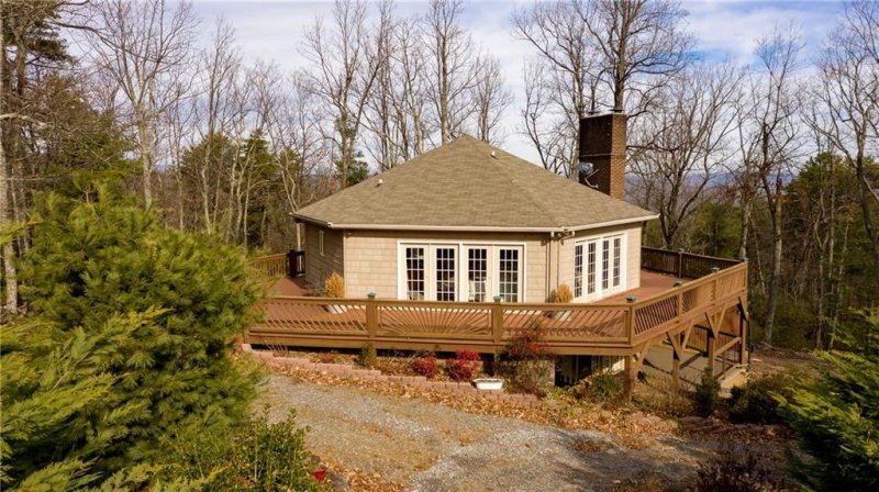 Property image 3 at 3190 Holly Road, Connelly Springs, NC 28612