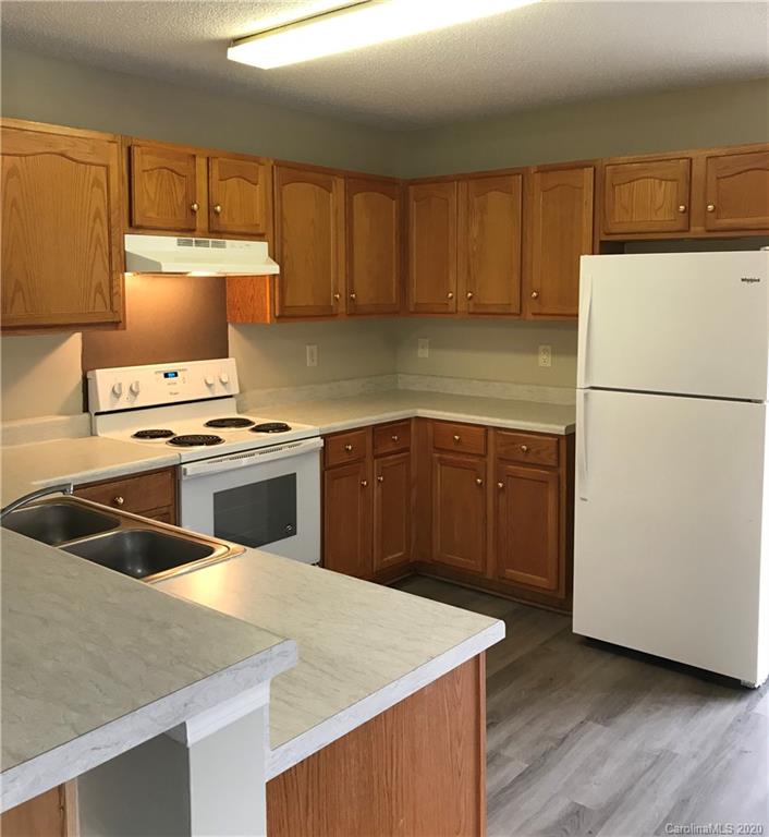 Property image 4 at 2419 Smugglers Court, Charlotte, NC 28216