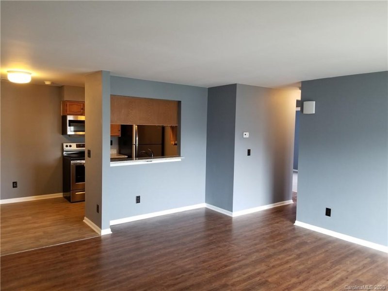 Property image 5 at 9621 Vinca Circle, Charlotte, NC 28213