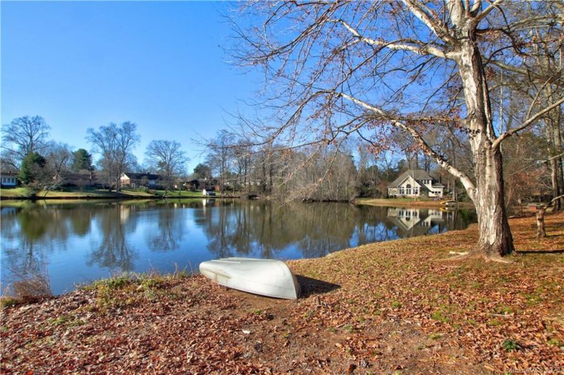 Property image 4 at 618 Carolina Avenue, Statesville, NC 28677