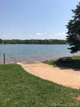 Property image 4 at 259 Crystal Circle, Mooresville, NC 28117