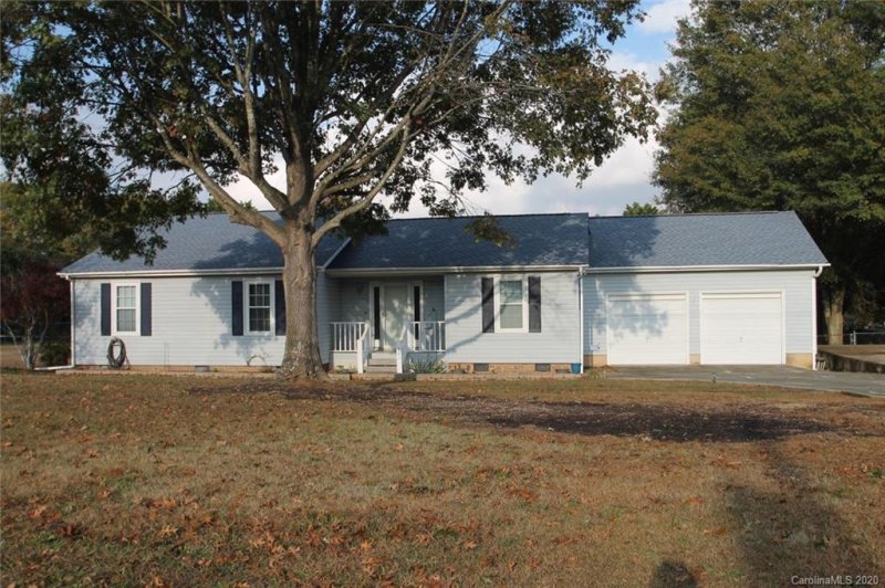 Property image 2 at 421 Peachtree Road, Rock Hill, SC 29730