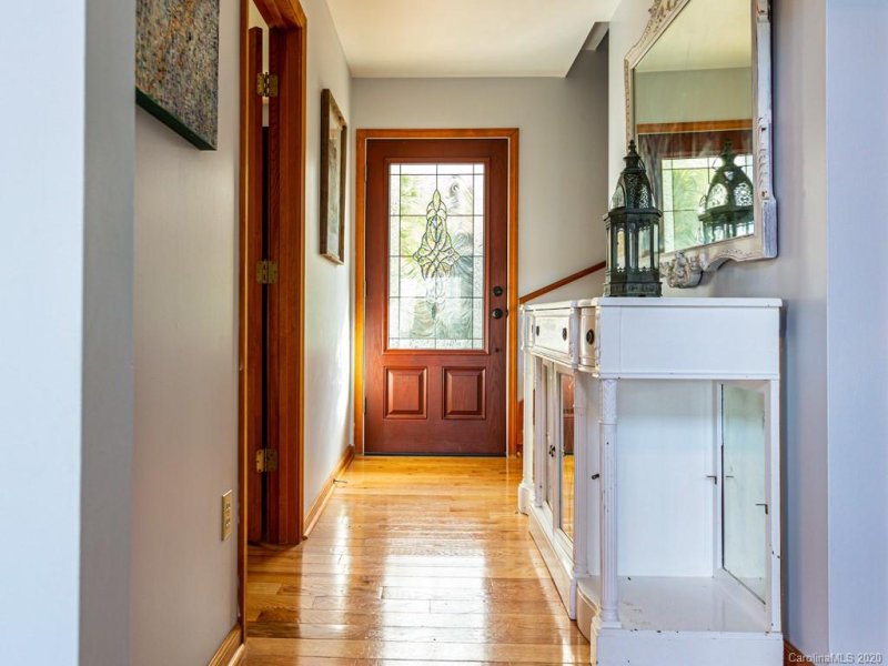 Property image 3 at 90 Coffey Circle, Asheville, NC 28806