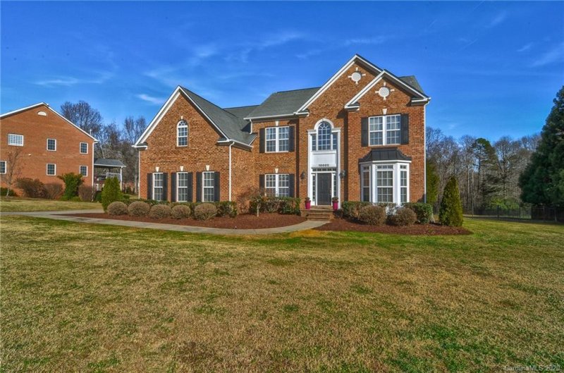 10002 Arlington Oaks Drive