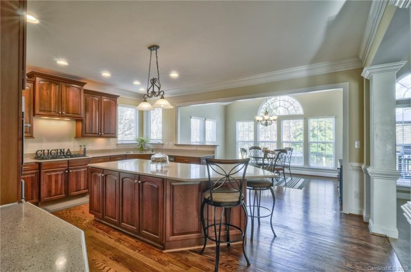 Property image 5 at 10002 Arlington Oaks Drive, Charlotte, NC 28227