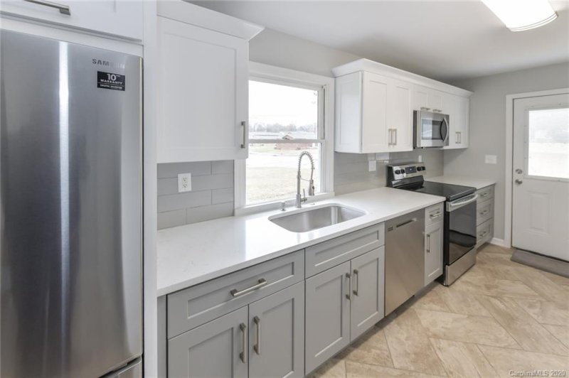 Property image 2 at 314 Flat Rock Street, Clover, SC 29710