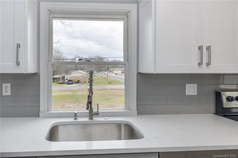 Property image 5 at 314 Flat Rock Street, Clover, SC 29710