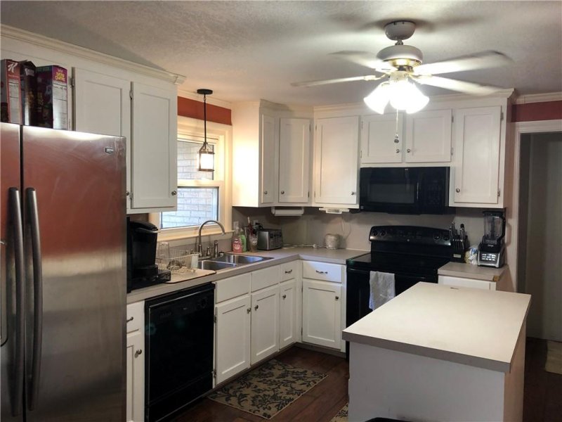 Property image 3 at 2230 24th Street Circle, Hickory, NC 28601