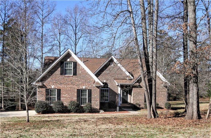 Property image 3 at 906 Silver Charm Lane, York, SC 29745