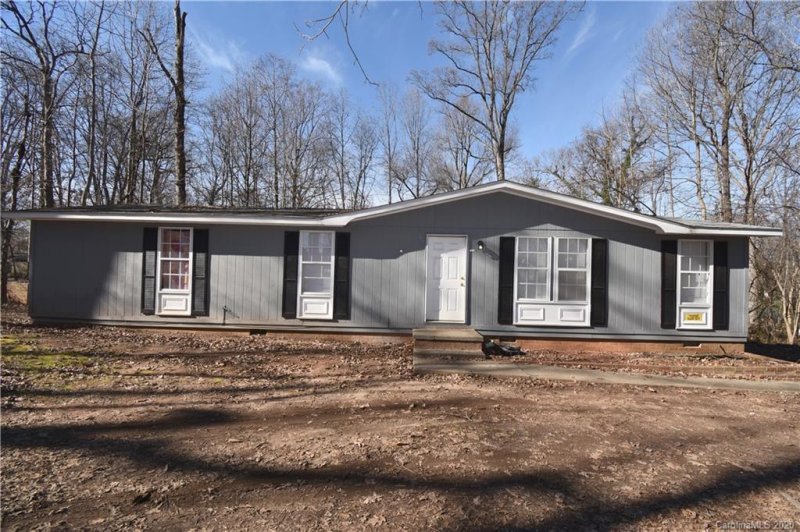 2209 Sunset Boulevard