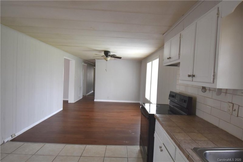 Property image 4 at 2209 Sunset Boulevard, Charlotte, NC 28269