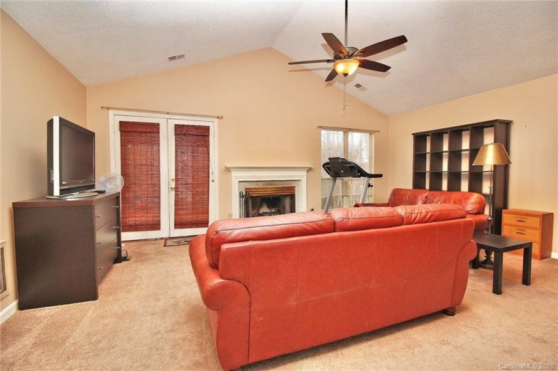 Property image 4 at 3401 Chistow Road, Matthews, NC 28105