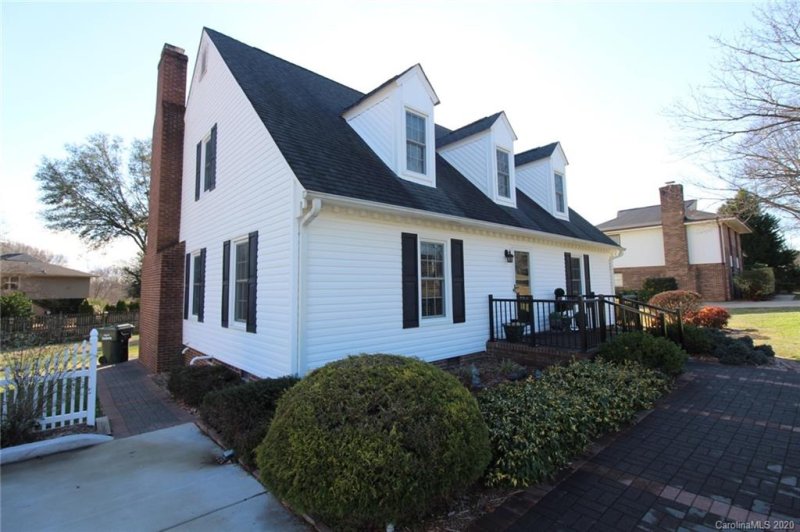 Property image 2 at 3417 Sherwood Circle, Gastonia, NC 28056