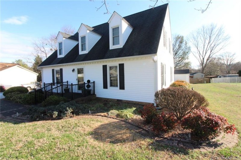 Property image 3 at 3417 Sherwood Circle, Gastonia, NC 28056