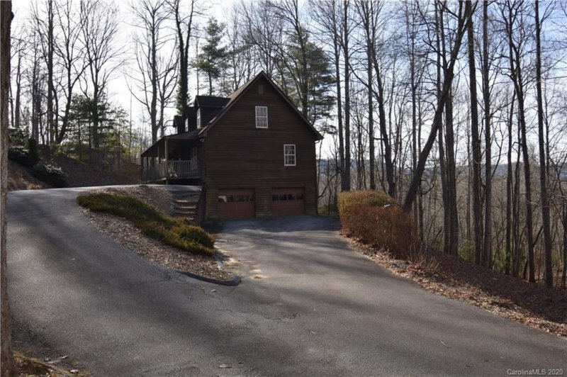 Property image 2 at 1215 Kanuga Ridge Road, Hendersonville, NC 28739