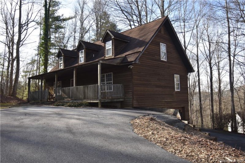 Property image 3 at 1215 Kanuga Ridge Road, Hendersonville, NC 28739