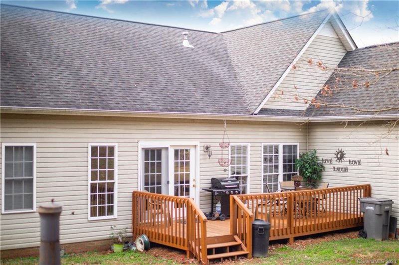 Property image 3 at 827 Hathcock Glen Drive, Oakboro, NC 28129