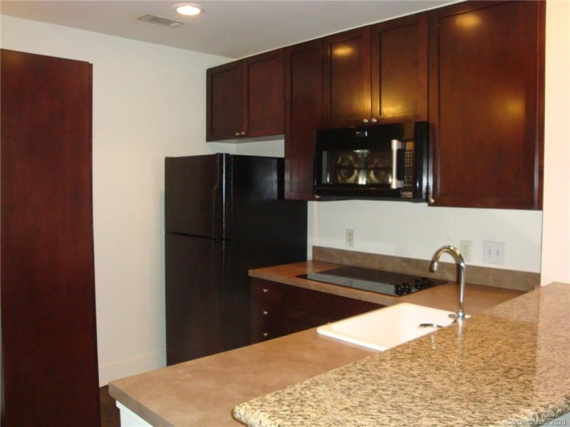 Property image 3 at 710 Trade Street, Charlotte, NC 28202