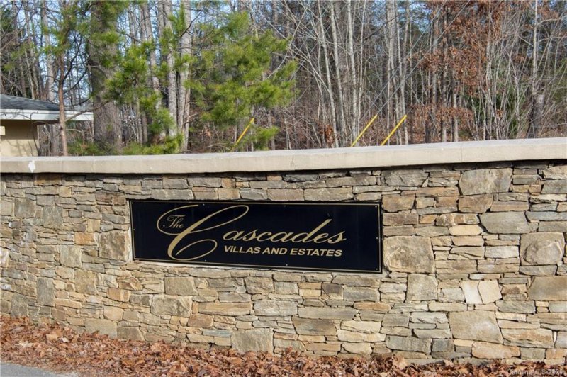 Property image 3 at 677 Cascades Parkway, Nebo, NC 28761