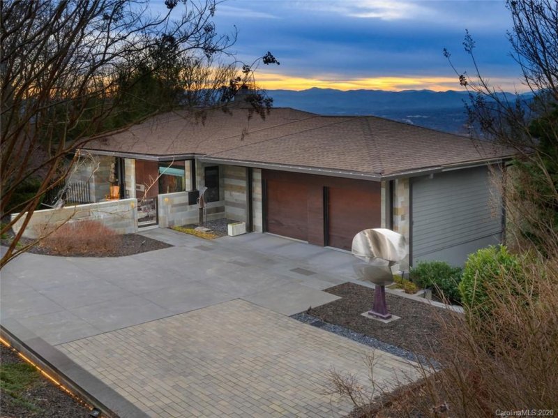 Property image 5 at 10 Sunset Summit, Asheville, NC 28804