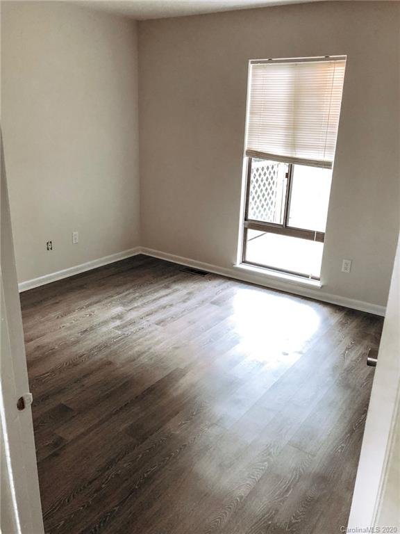 Property image 3 at 7836 Hummingbird Lane, Charlotte, NC 28212