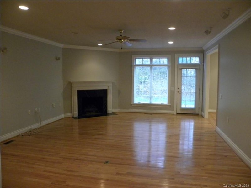 Property image 2 at 40 Bideford Row, Asheville, NC 28803